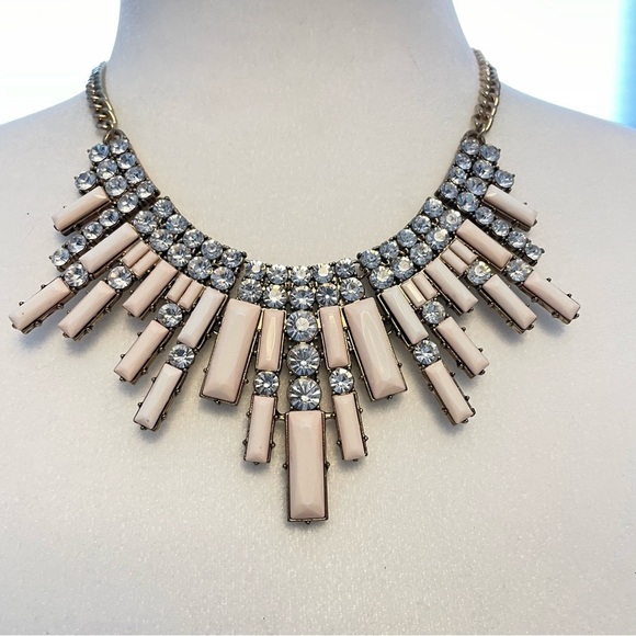 EGYPTIAN Style Light Pink Crystal & Gold Tone Statement Necklace - Picture 1 of 6